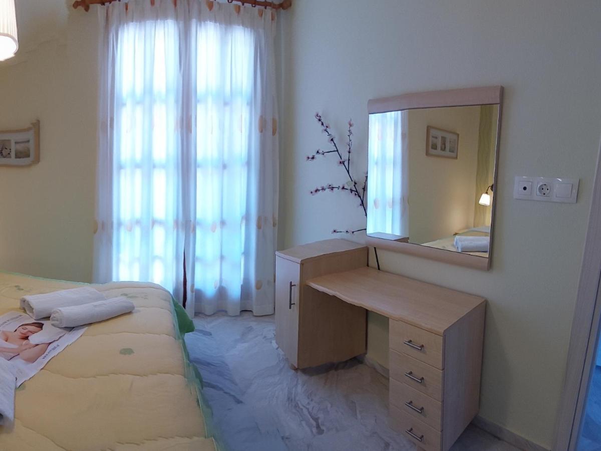 Nefeli Seaside Apartments Polychrono Ngoại thất bức ảnh